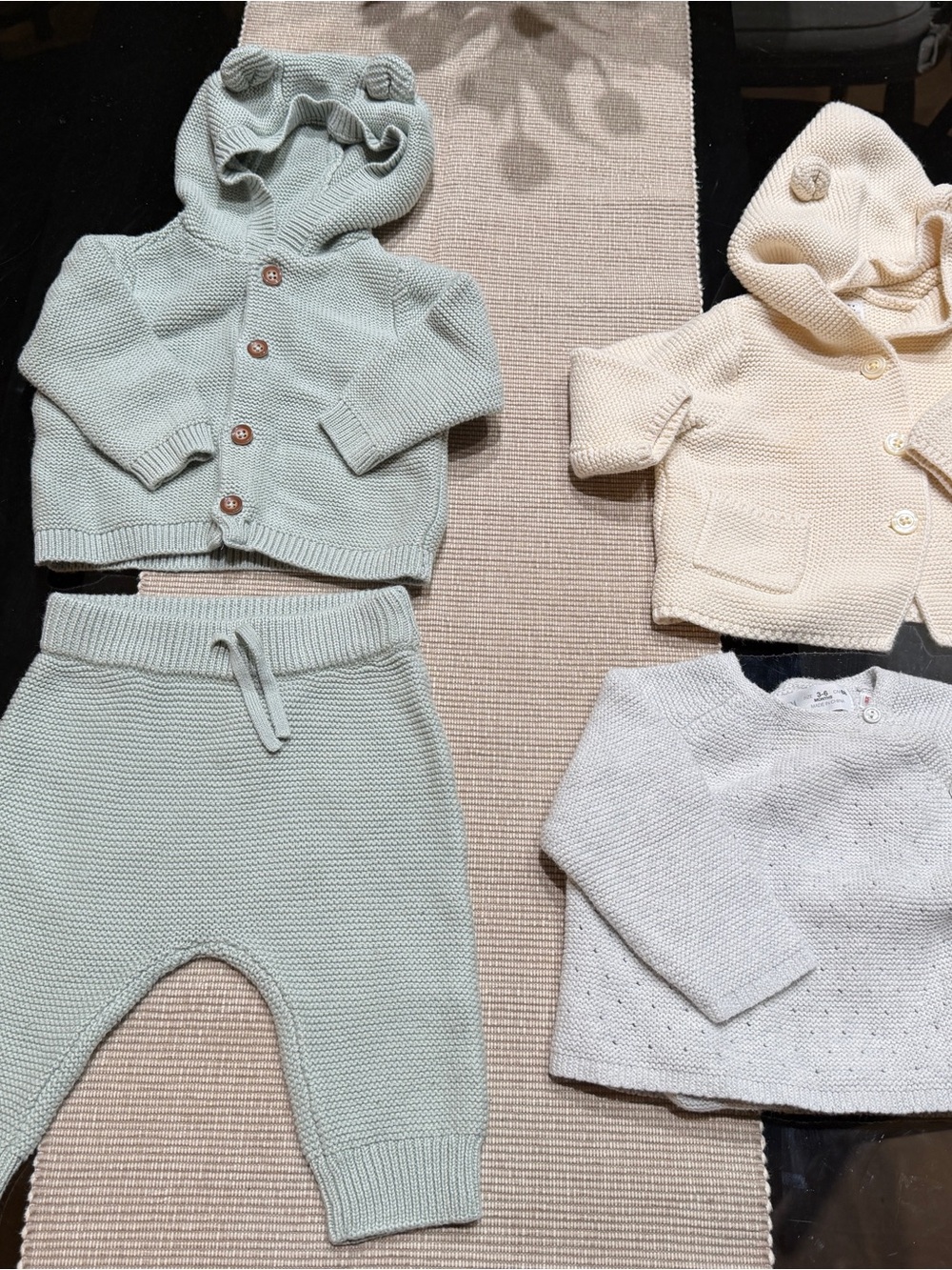 Unisex Sweaters sz 6 months